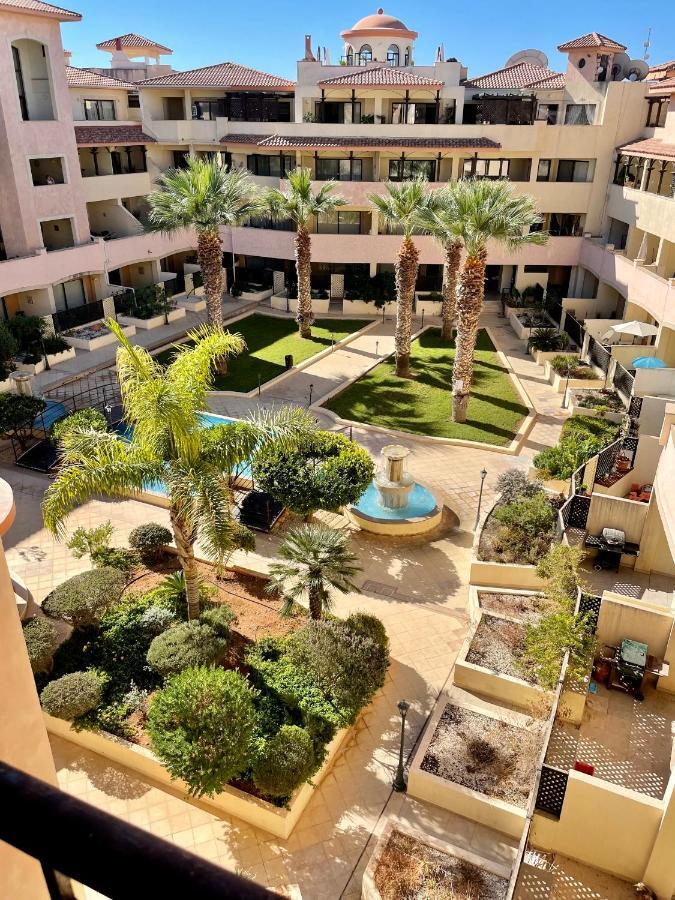 109 Queens Gardens, Paphos Daire Dış mekan fotoğraf