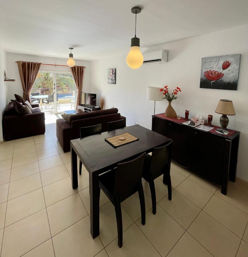 109 Queens Gardens, Paphos Daire Dış mekan fotoğraf