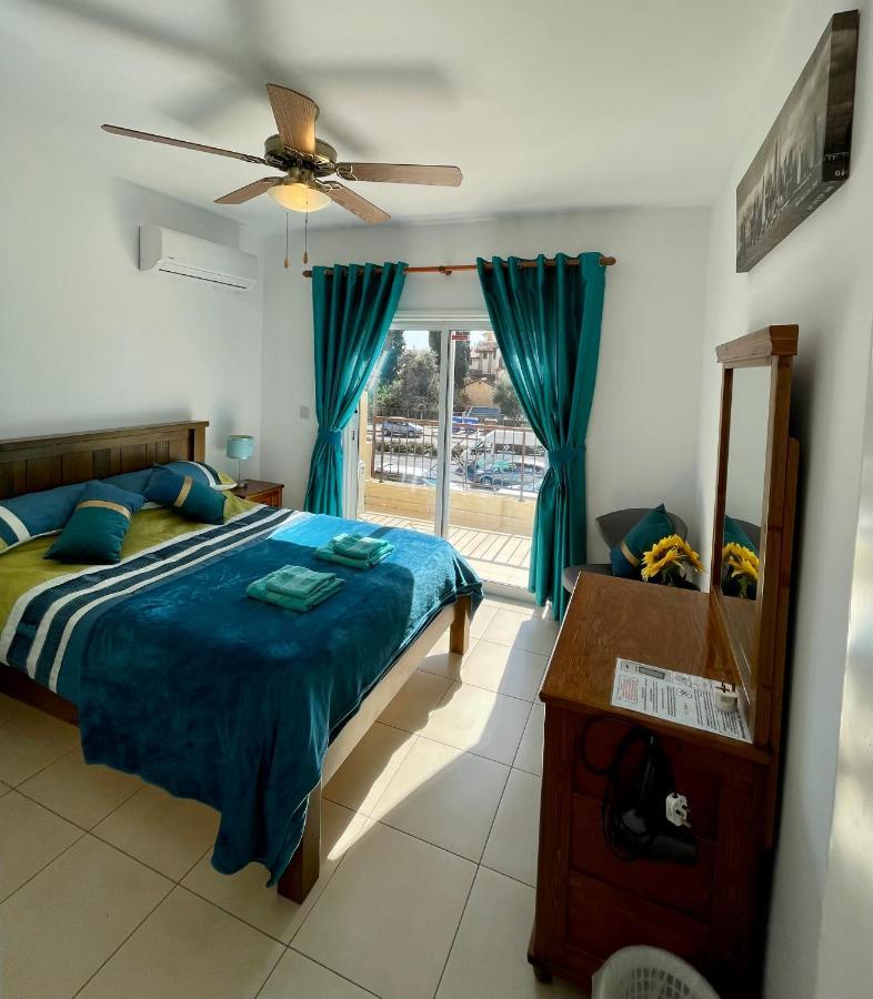 109 Queens Gardens, Paphos Daire Dış mekan fotoğraf