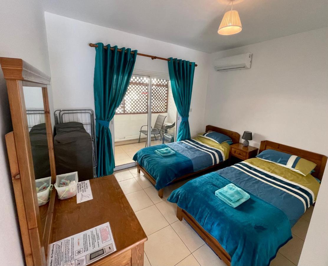 109 Queens Gardens, Paphos Daire Dış mekan fotoğraf