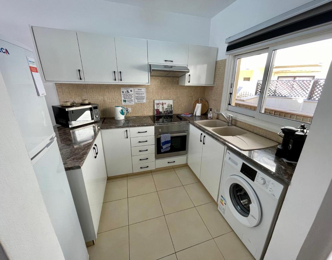 109 Queens Gardens, Paphos Daire Dış mekan fotoğraf